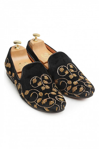 Black & gold orchid slip-ons