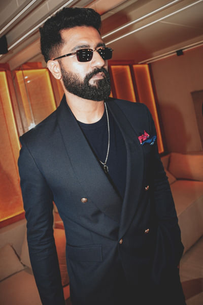 Navy blue double-breasted tuxedo set