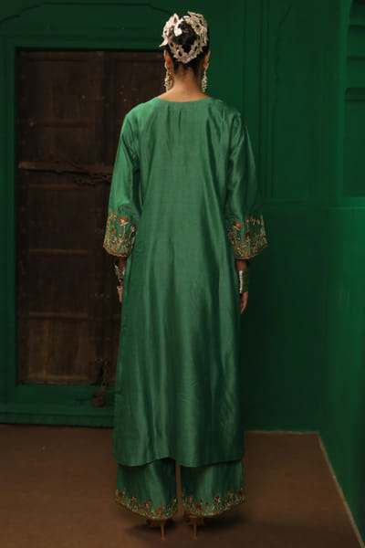 Charu Makkar Green applique embroidery kurta set CHARJUL26D149470