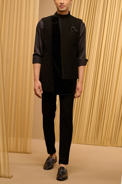 Black diamond studded layered bandi kurta set