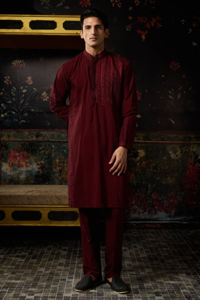 Maroon thread embroidered kurta set