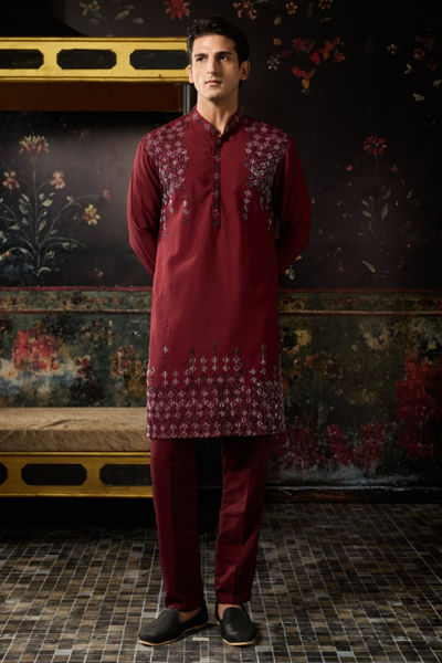 Maroon thread embroidery kurta set