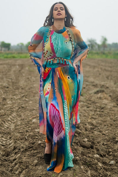 Multicolour printed cape set