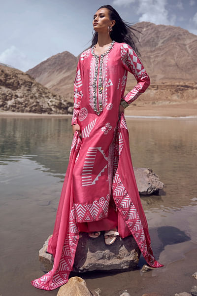 Rose red tribal geometric printed kurta set