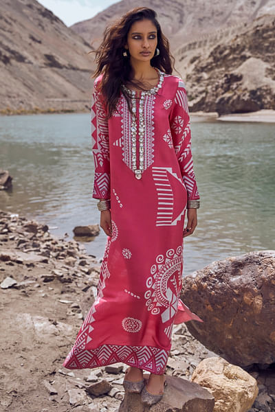 Rose red tribal geometric printed kaftan