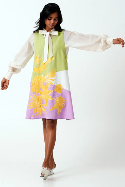 Multicolour neck-tie shirt and floral dress