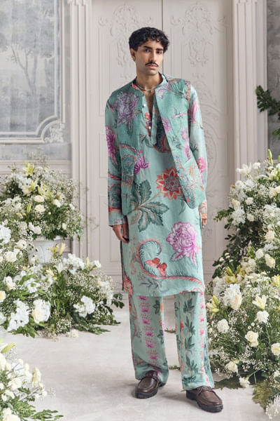 Jade green hand embroidered bundi kurta set