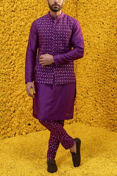 Purple kurta and bandi set