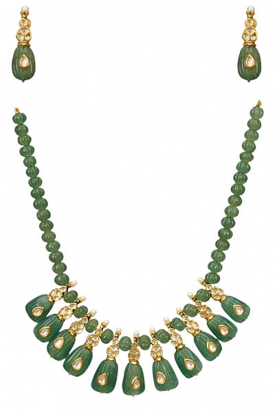 Semi precious emerald embellished necklace set