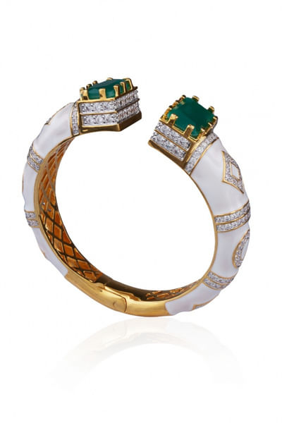 Emerald and white meenakari bracelet