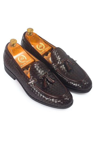 Brown tasselled leather slip-ons