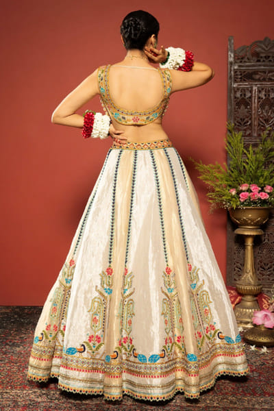 JIVIVA BY Jigvijay & Varsha Gold-silver georgette patchwork lehenga set JIVIJUN26D148362