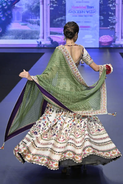 JIVIVA BY Jigvijay & Varsha Ivory-green printed embroidered lehenga set JIVIJUN26D148366