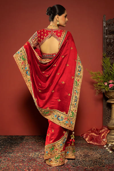 JIVIVA BY Jigvijay & Varsha Red gold kanjeevaram patch border sari set JIVIJUN26D148357