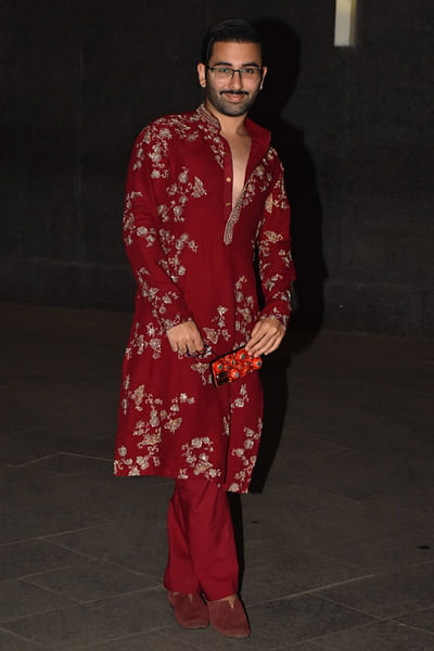 Maroon floral embroidered kurta set