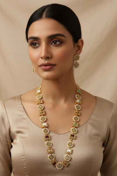 Multicolour studded necklace set