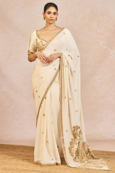 Ivory motif embroidered sari set