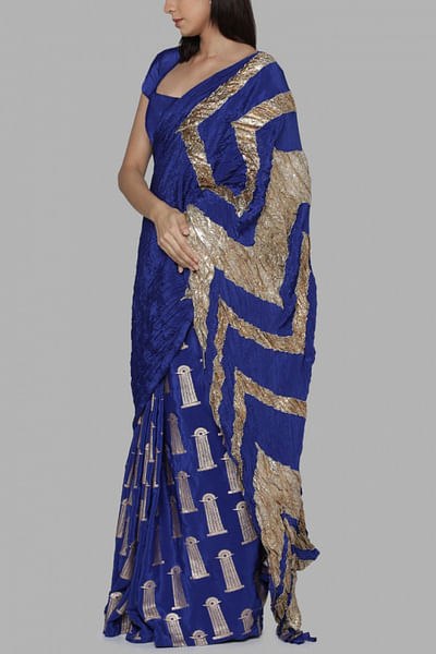 Blue blooming pillar foil printed sari