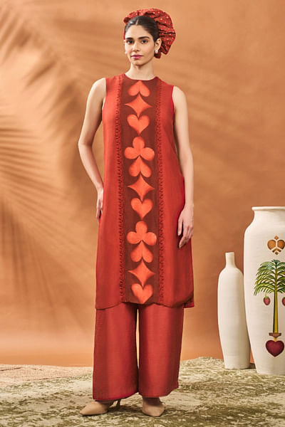 Red heart and diamond printed kurta set