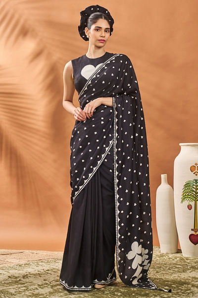 Black club and spade printed sari set