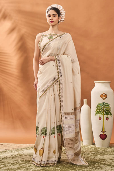 Ivory tree and heart printed crochet sari set