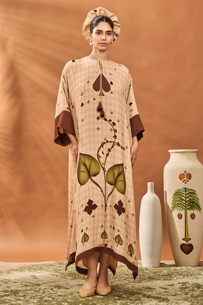 Beige leaf and spade printed kaftan
