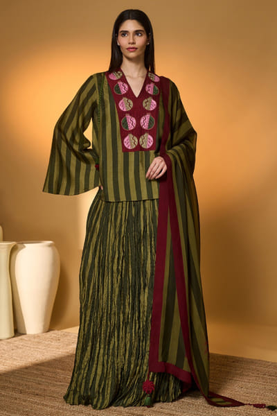 Green printed raw silk skirt set