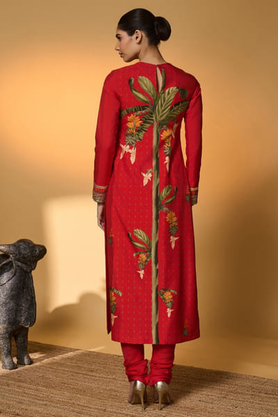Masaba Red embroidered raw silk kurta set MASFEB26D239443