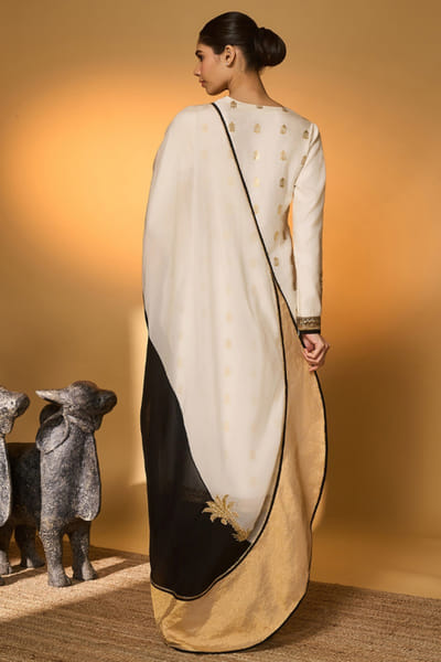 Masaba Ivory foil printed raw silk kurta set MASFEB26D239430