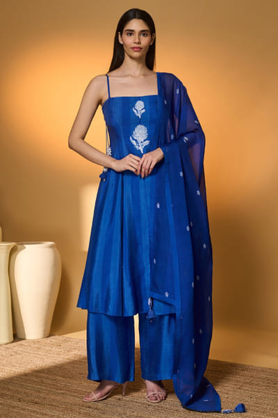Blue embellished raw silk anarkali set