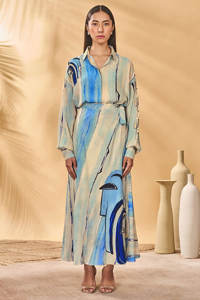 Beige and blue face printed tie-up skirt set