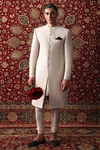 Hussain Rehar White silver zari textured sherwani set HUSSMAY26D144424