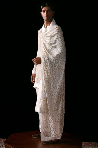 Hussain Rehar White sequin embellished heart motif kurta set HUSSMAY26D144432