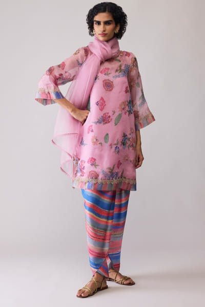 Pink floral print kurta set