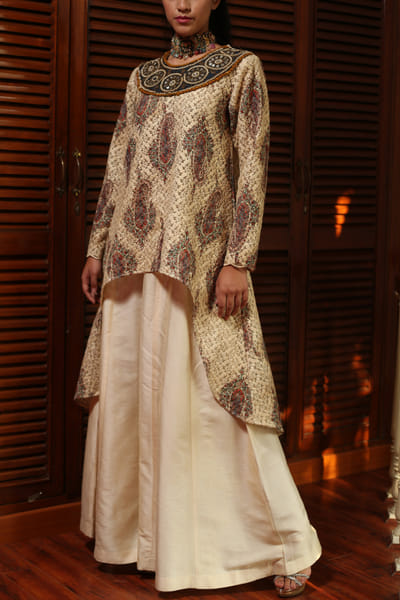 Cream asymmetric garara set