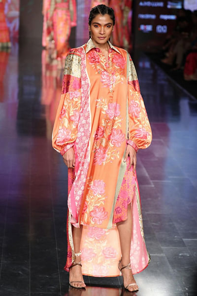 Printed satin kaftan