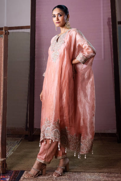 Nabo Peach marodi-thread embroidered kaftan set NABOJUL26D149298