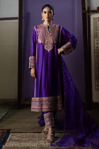 Nabo Purple zari embroidered kurta set NABOJUL26D149304