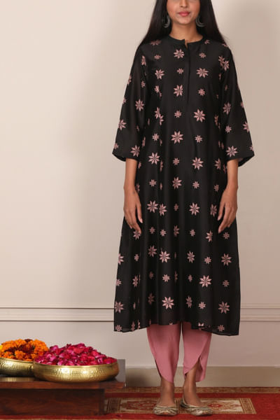 Black embroidered kalidar kurta