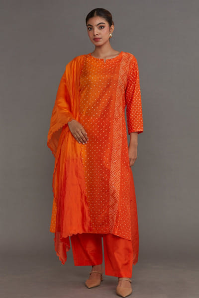 Naina Jain Orange bandhani kurta set NAINJUN26D148496