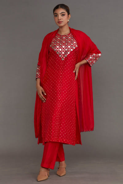 Naina Jain Red bandhani and gota embroidered kurta set NAINMAY26D145190