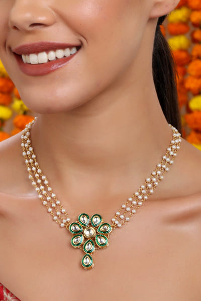 Green kundan and pearl meenakari necklace