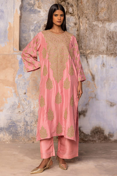 Charu Makkar Antique rose pink dori embroidered kurta set CHARMAY26D144145