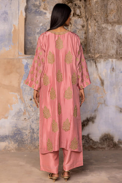 Charu Makkar Antique rose pink dori embroidered kurta set CHARMAY26D144145