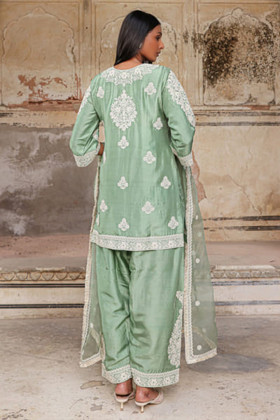 Charu Makkar Green dori embroidered short kurta-salwar set CHARMAY26D144158