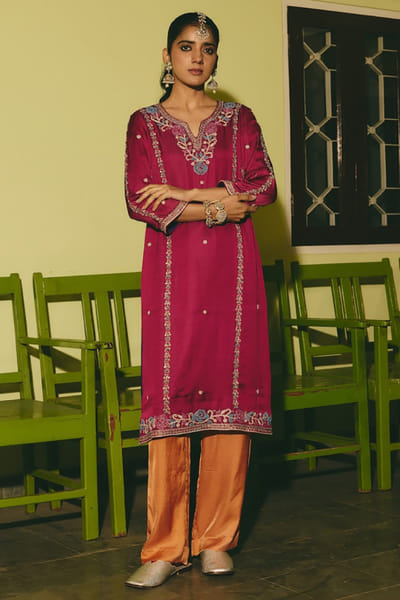 Rashika Mittal Magenta floral embroidered kurta set RASHJUN26D146586