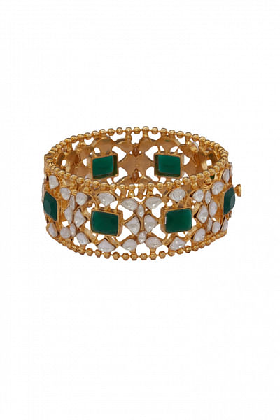 Emerald kundan bracelet cuff