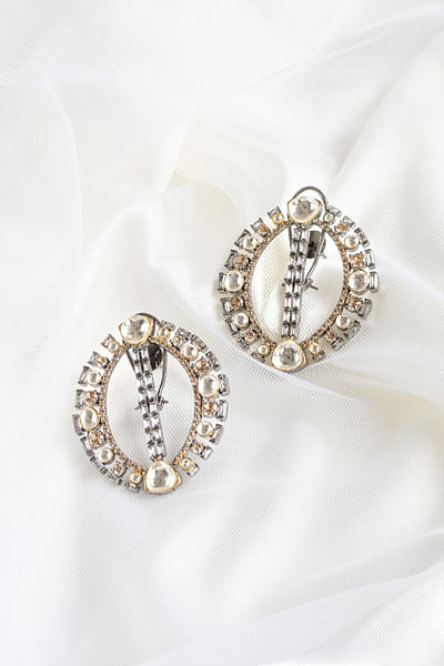 Zircon embellished oval earrings