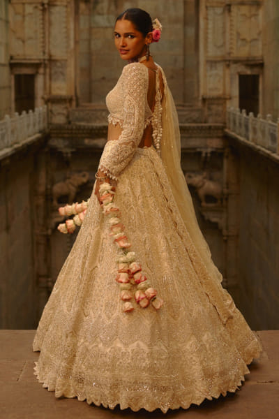 Nitika Gujral Ivory sequin-cutdana embroidered lehenga set NITNOV25D137454