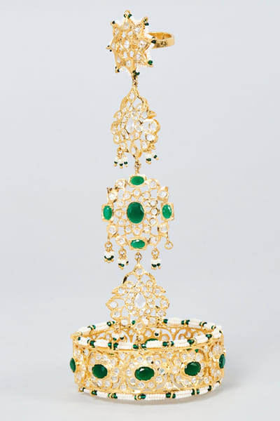 Kiara Jewellry Green stone gold plated haathphool KIARJUN26D147191